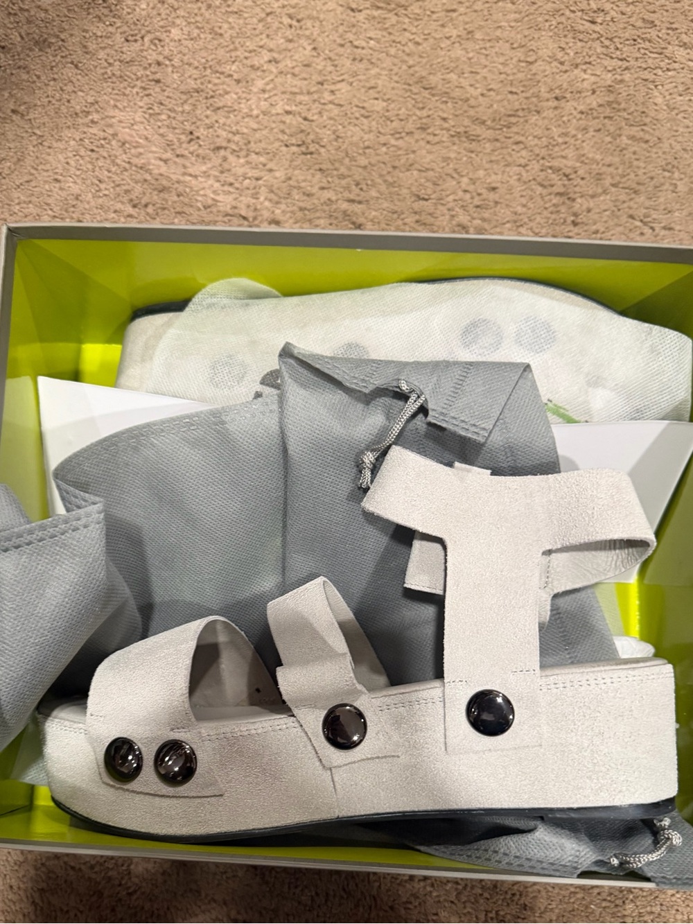 Antelope womens nova platform Strappy sandals light grey suede size 40 EU/ 9 US